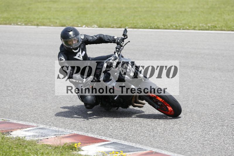 /Archiv-2024/29 12.06.2024 MOTO.CH Track Day ADR/Gruppe gelb/41